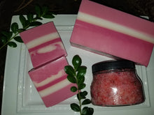 Load image into Gallery viewer, RICH IN ROSES BODY SCRUB