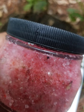 Load image into Gallery viewer, RICH IN ROSES BODY SCRUB