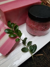 Load image into Gallery viewer, RICH IN ROSES BODY SCRUB