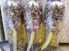 Load image into Gallery viewer, LAVENDER LUSH BATH OIL
