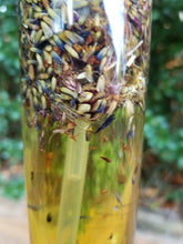 Load image into Gallery viewer, LAVENDER LUSH BATH OIL

